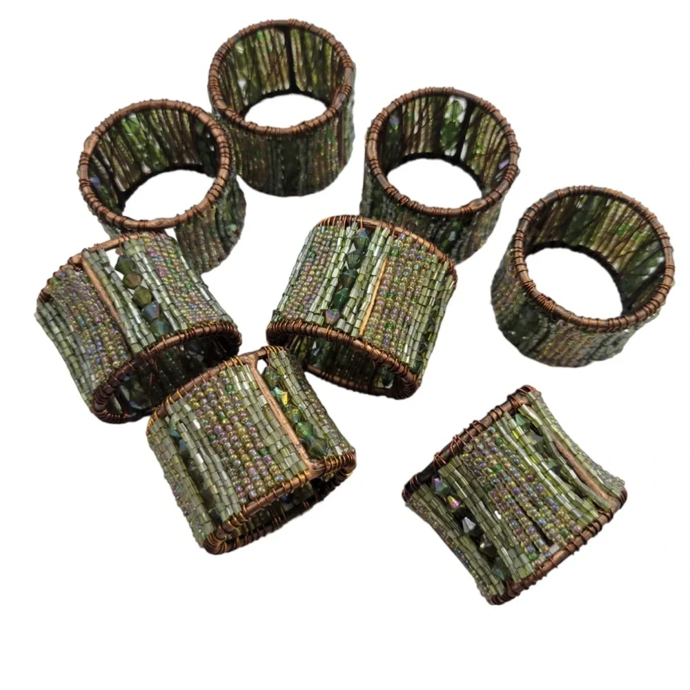 🔹NWOT🔹Set of 4 Pier 1 Bronze and Green Beaded Napkin Rings